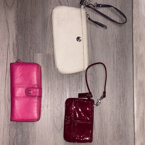 Coach Wallets - Picture 1 of 1